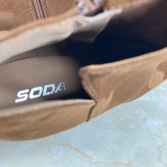 SODA Ankle Boots Womens Size 10 Brown V Cut Shaft Almond Toe Slip On Wedge Shoes - Picture 12 of 12
